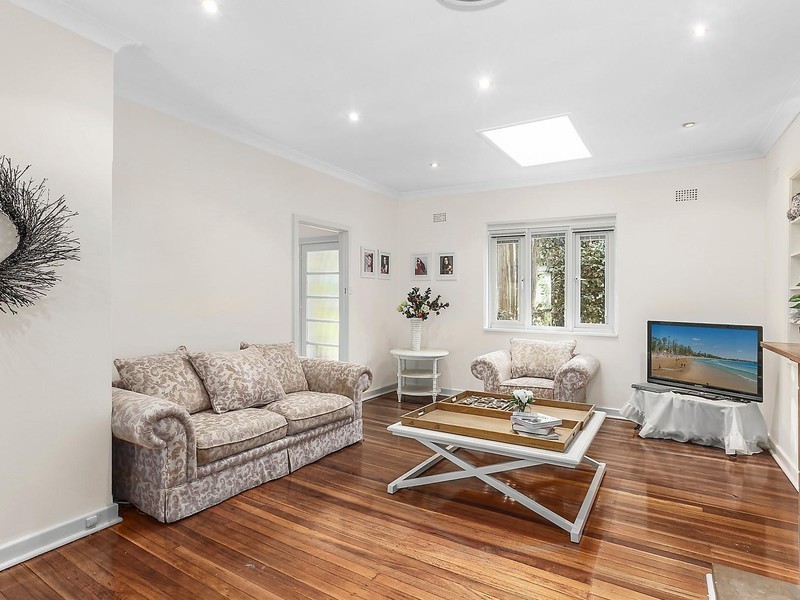 11 Sluman Street, Denistone West NSW 2114