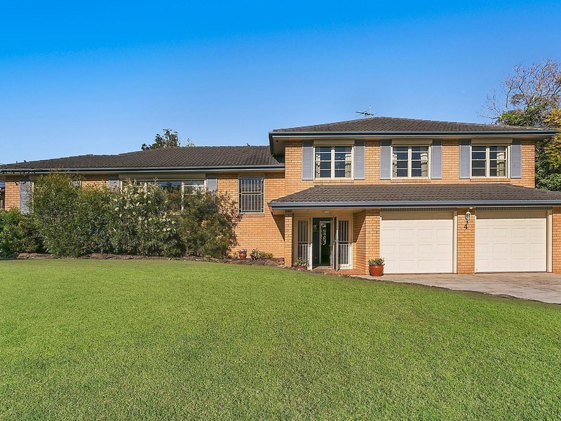 4 Yarralumla Drive, Carlingford NSW 2118