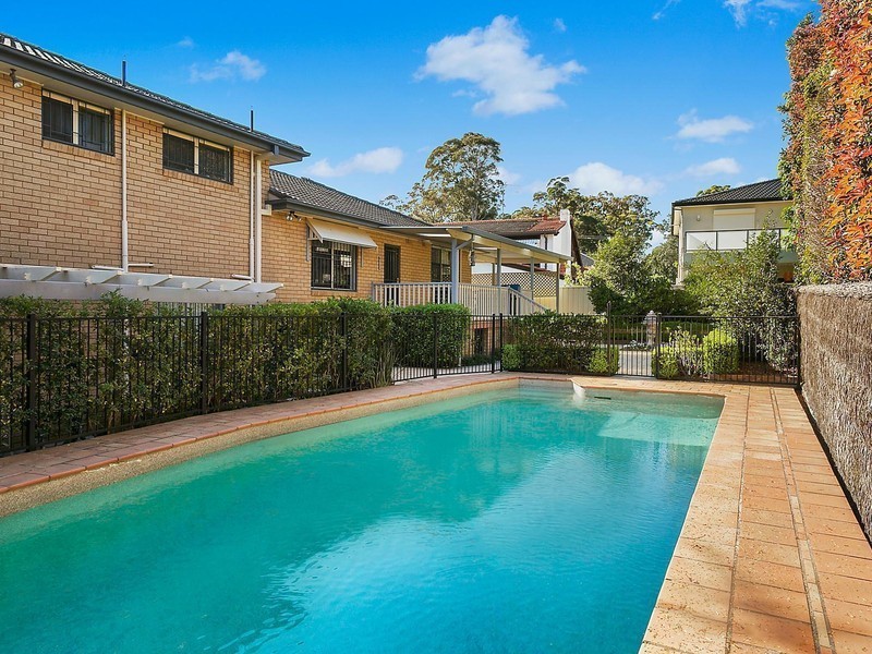 4 Yarralumla Drive, Carlingford NSW 2118