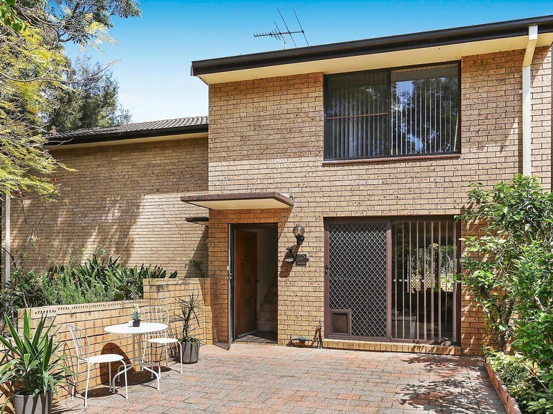2/10 Taranto Road, Marsfield NSW 2122