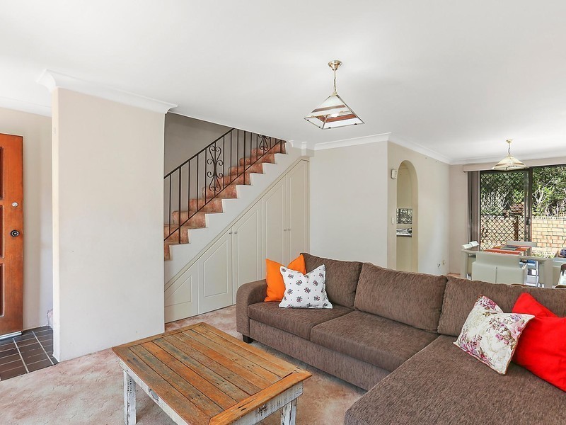 2/10 Taranto Road, Marsfield NSW 2122