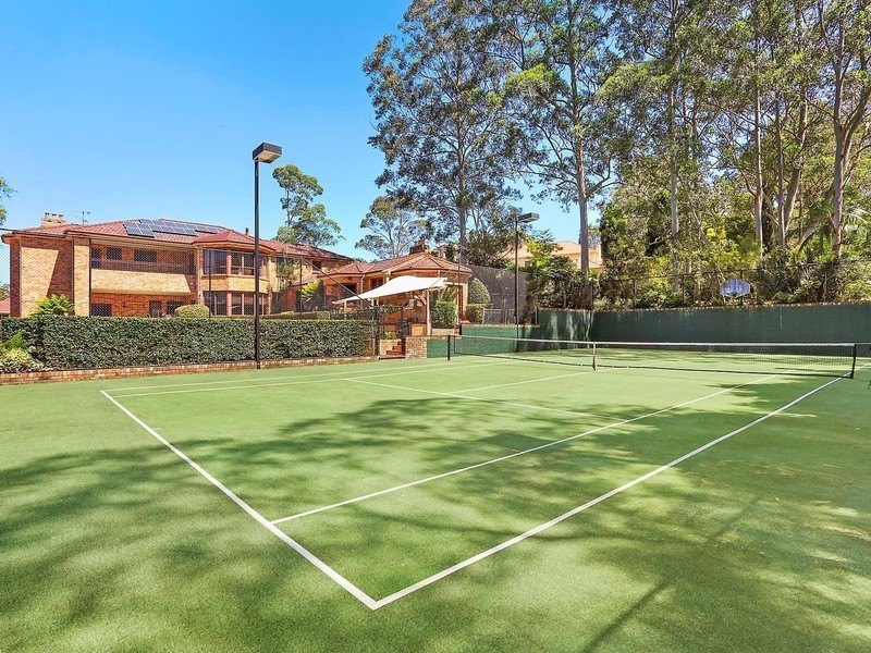 27 Larissa Avenue, West Pennant Hills NSW 2125