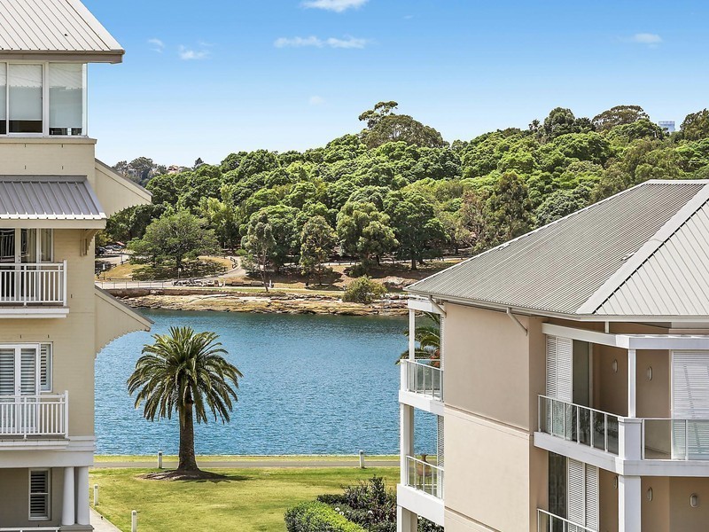 410/2 Rosewater Circuit, Breakfast Point NSW 2137