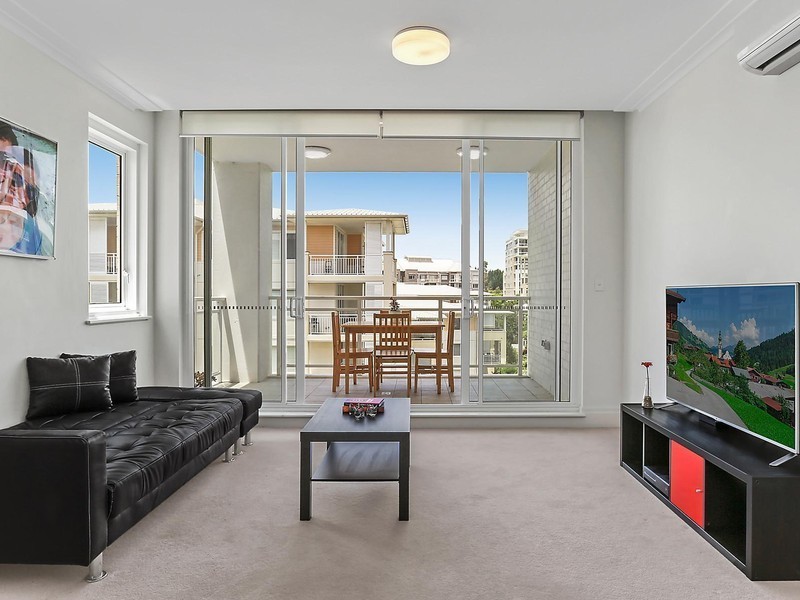 410/2 Rosewater Circuit, Breakfast Point NSW 2137