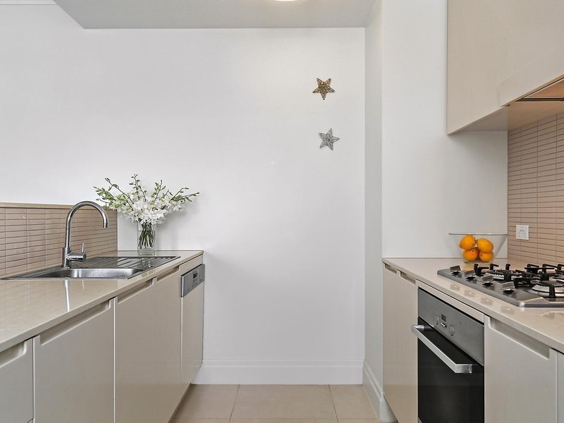 410/2 Rosewater Circuit, Breakfast Point NSW 2137