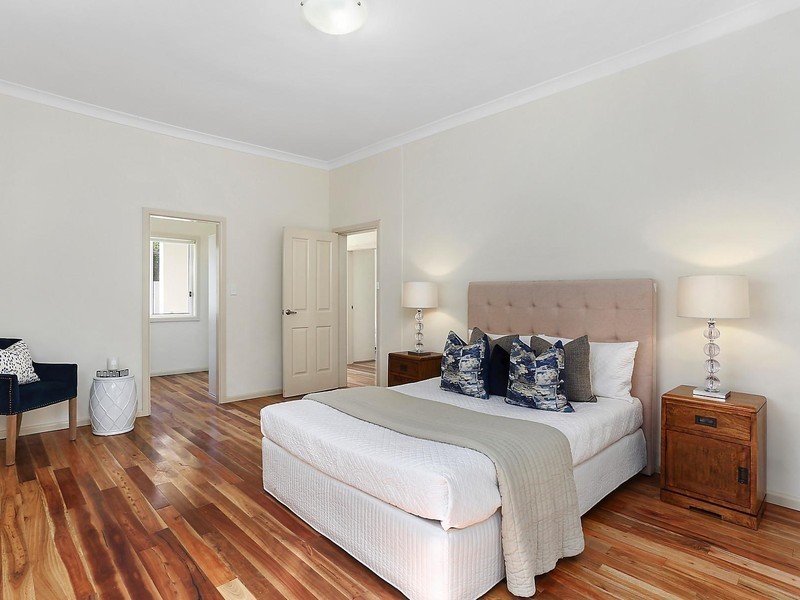 11 Hillcrest Avenue, Epping NSW 2121