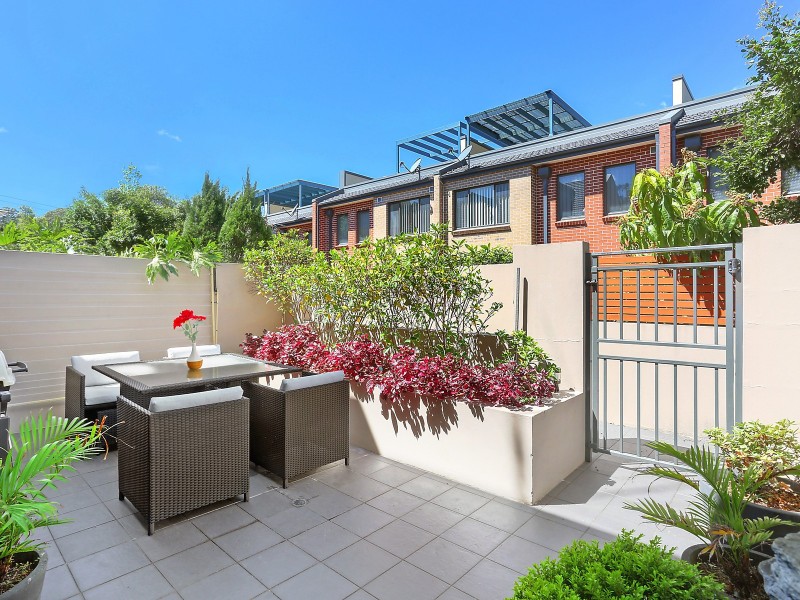 2/26 Stewart Street, Ermington NSW 2115