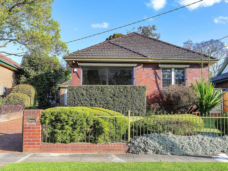 6 Denman Street, Eastwood NSW 2122