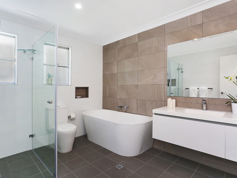 2 Panaview Crescent, North Rocks NSW 2151