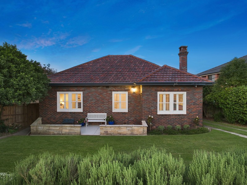 27 Hollis Avenue, Denistone East NSW 2112