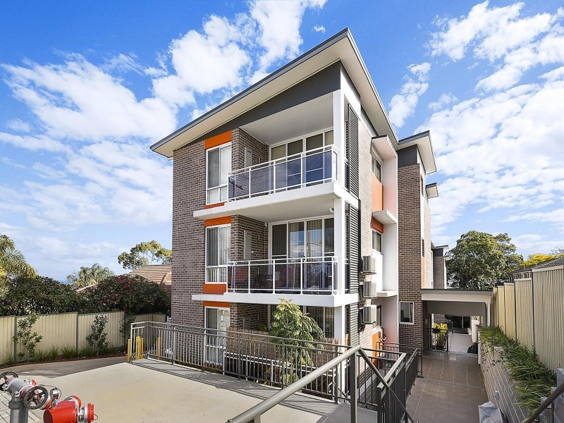 4/173 Adderton Road, Carlingford NSW 2118