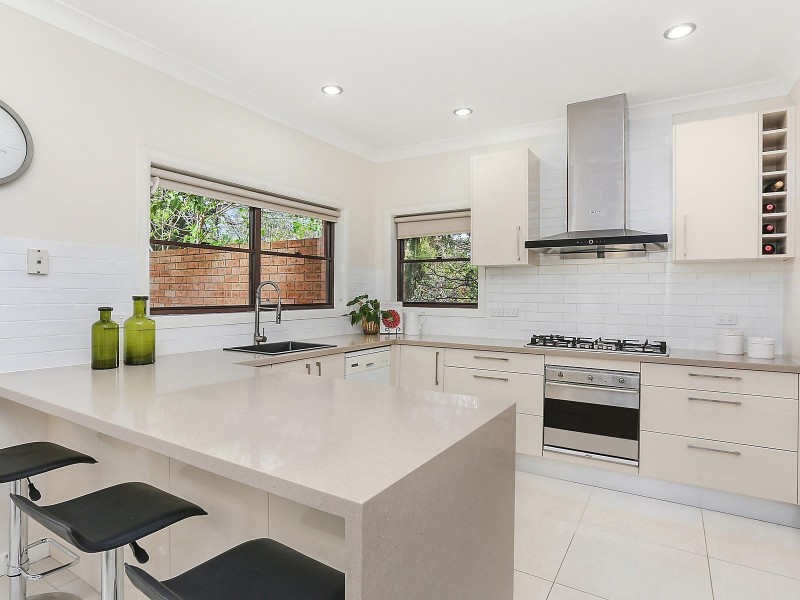 6 Coventry Crescent, North Epping NSW 2121