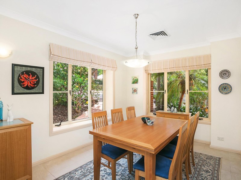 2 Rockleigh Way, Epping NSW 2121