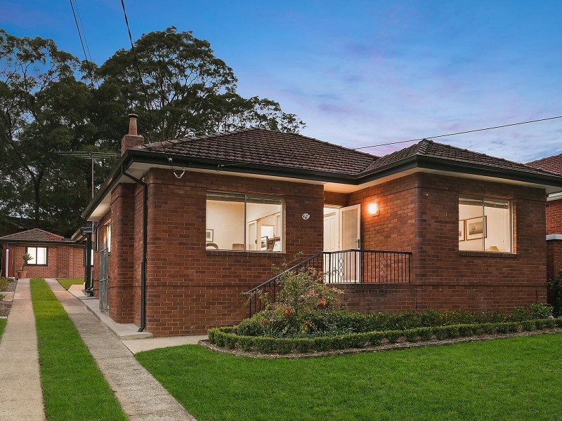 23 Oakes Avenue, Eastwood NSW 2122