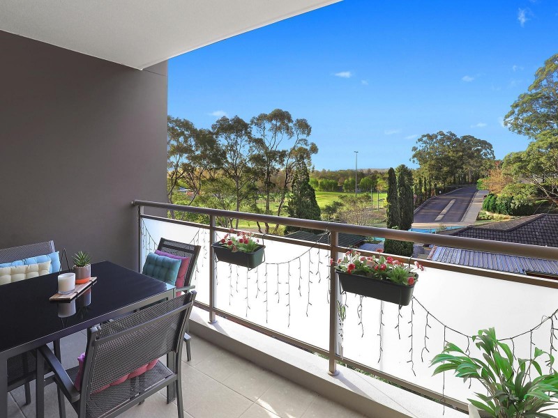 22/15 Young Road, Carlingford NSW 2118