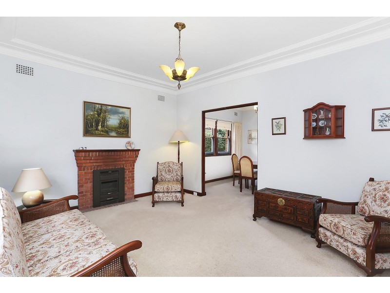 4 Graham Avenue, Eastwood NSW 2122