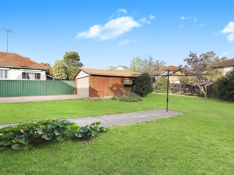 13 Corunna Road, Eastwood NSW 2122