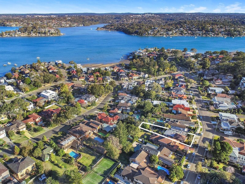 260 Connells Point Road, Connells Point NSW 2221