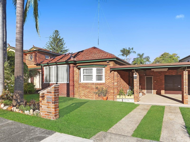 260 Connells Point Road, Connells Point NSW 2221