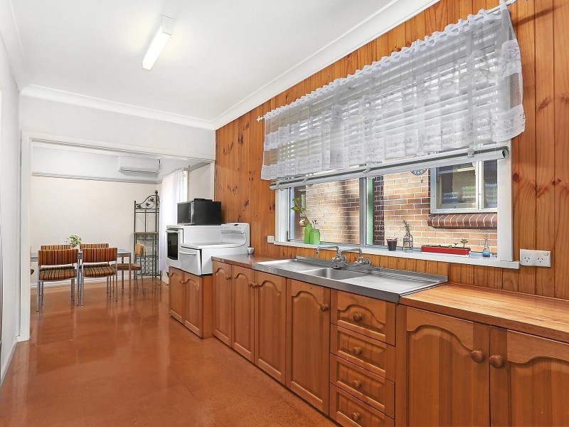 260 Connells Point Road, Connells Point NSW 2221