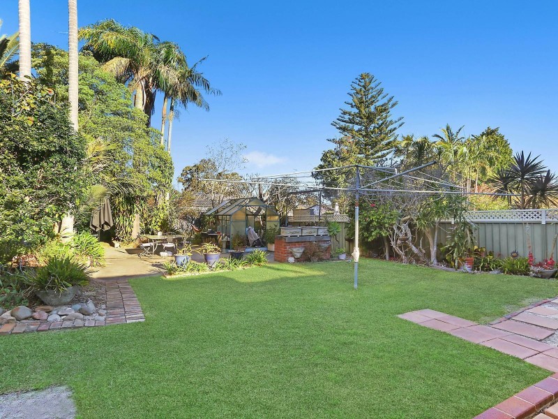 260 Connells Point Road, Connells Point NSW 2221