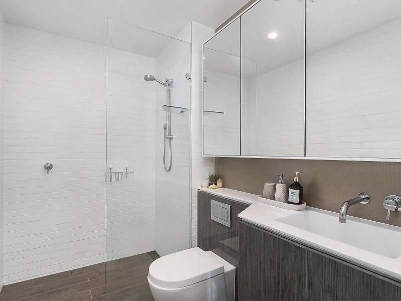 607/1A Burroway Road, Wentworth Point NSW 2127