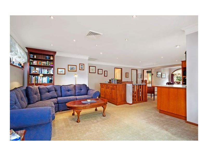 6 John Savage Crescent, West Pennant Hills NSW 2125