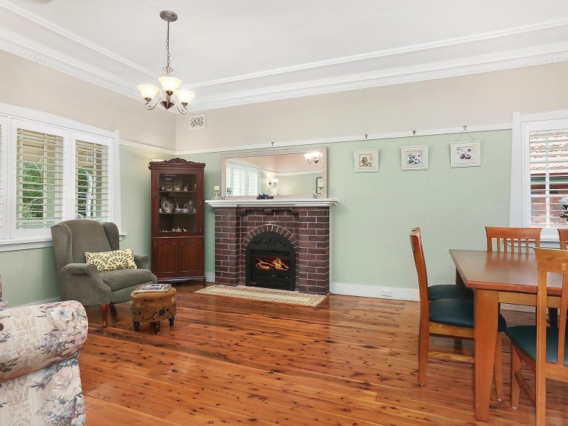 98 Chatham Road, Denistone NSW 2114