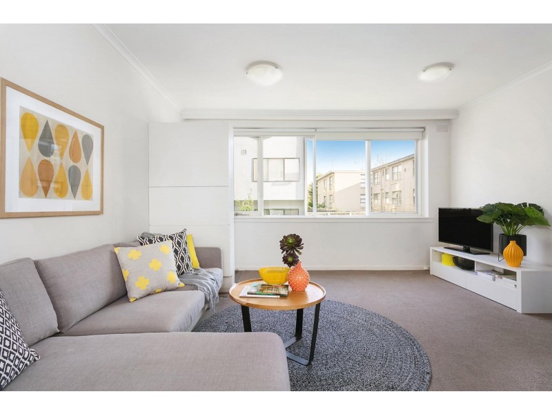 2/23 Lansdowne Road, St Kilda East VIC 3183
