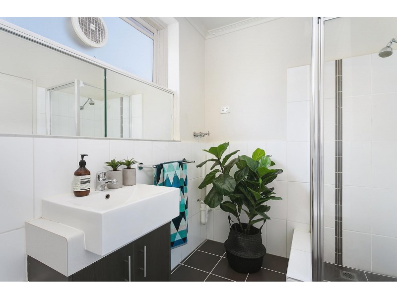 2/23 Lansdowne Road, St Kilda East VIC 3183