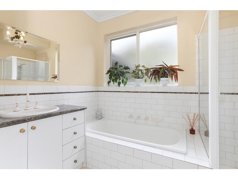 32 Maling Road, Canterbury VIC 3126