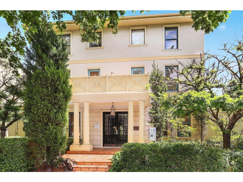 14/15 Acland Street, St Kilda VIC 3182