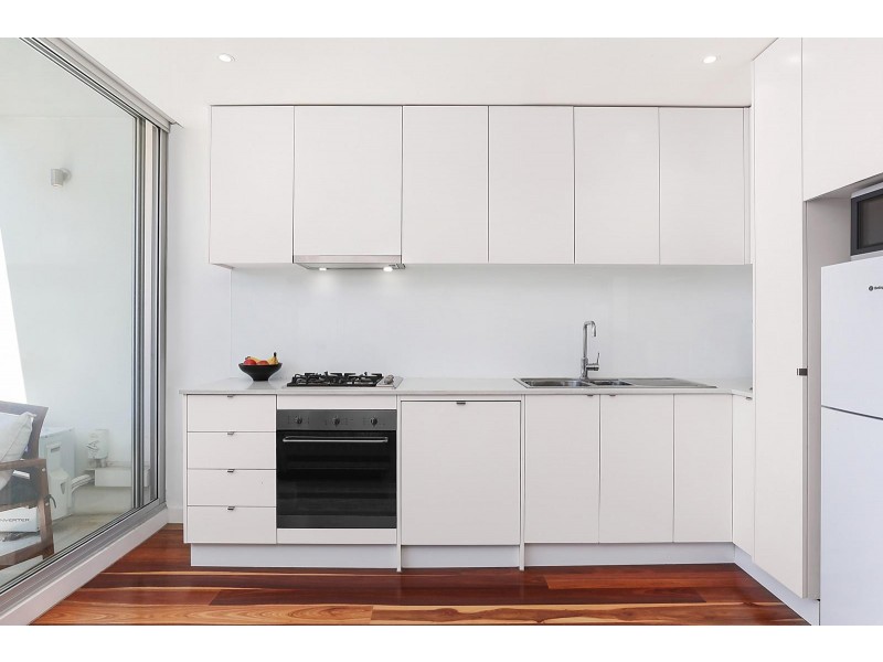 210/126 Chapel Street, St Kilda VIC 3182