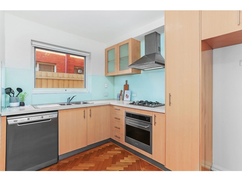 2/10 Austin Avenue, Elwood VIC 3184