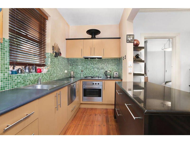 2/33 Eildon Road, St Kilda VIC 3182