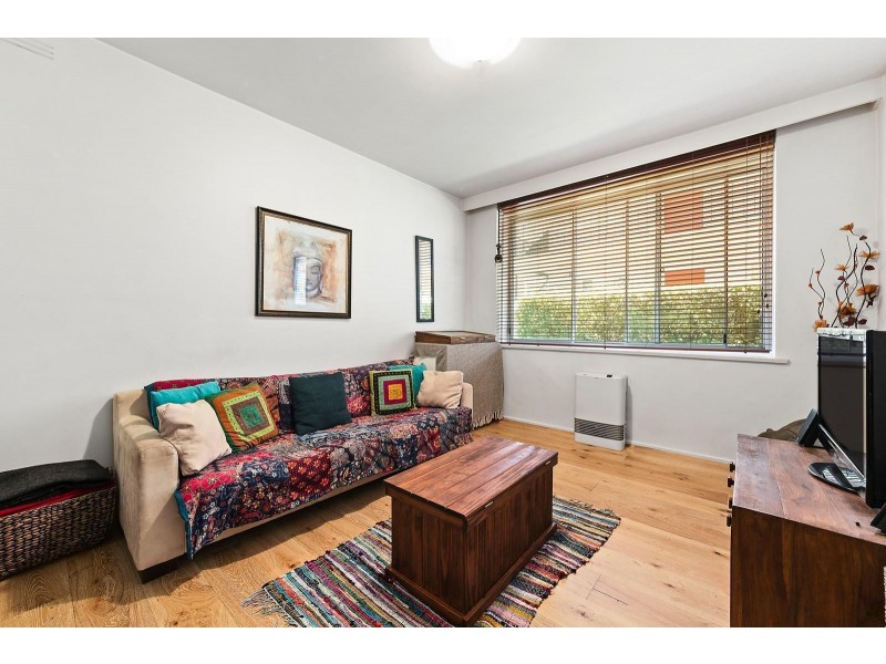 8/31 Charnwood Road, St Kilda VIC 3182