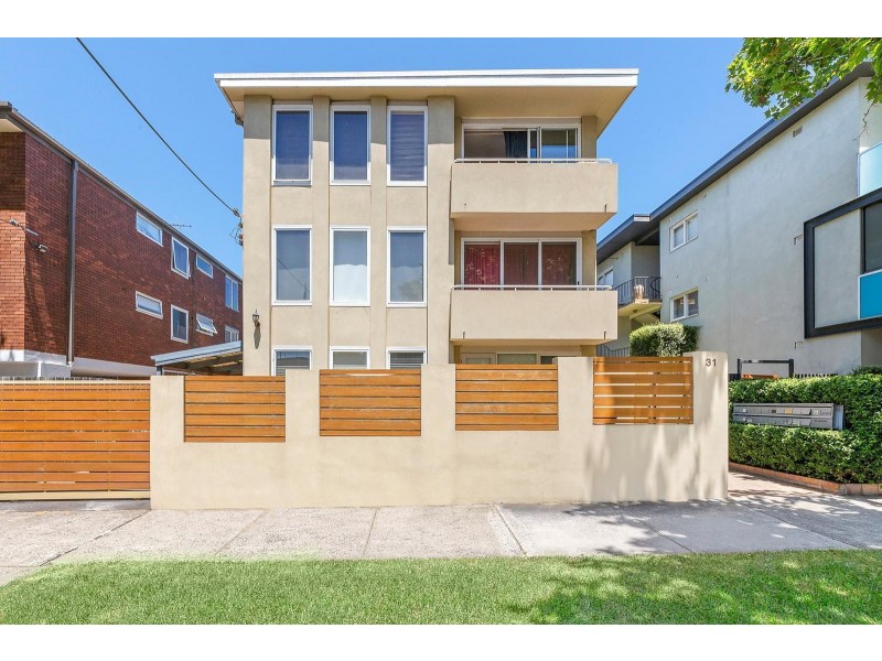 8/31 Charnwood Road, St Kilda VIC 3182