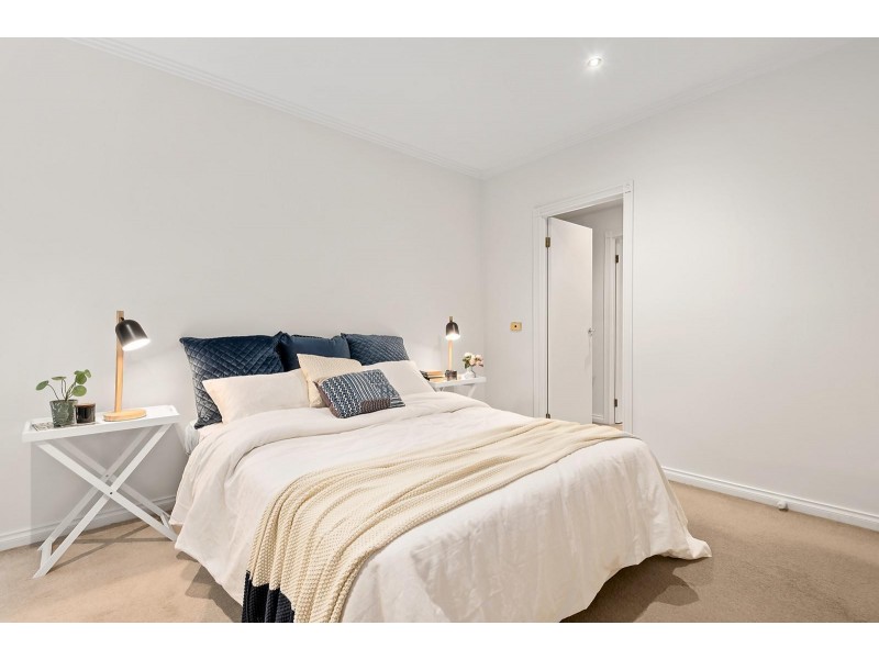 105/15 Queens Road, Melbourne VIC 3004