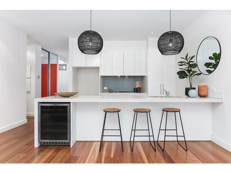 11C Hartpury Avenue, Elwood VIC 3184