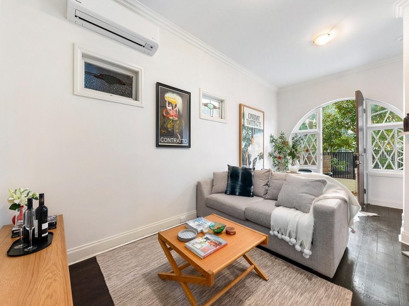 1/1 Lambeth Place, St Kilda VIC 3182