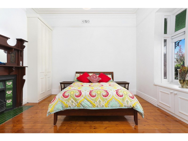 6 Godfrey Avenue, St Kilda East VIC 3183