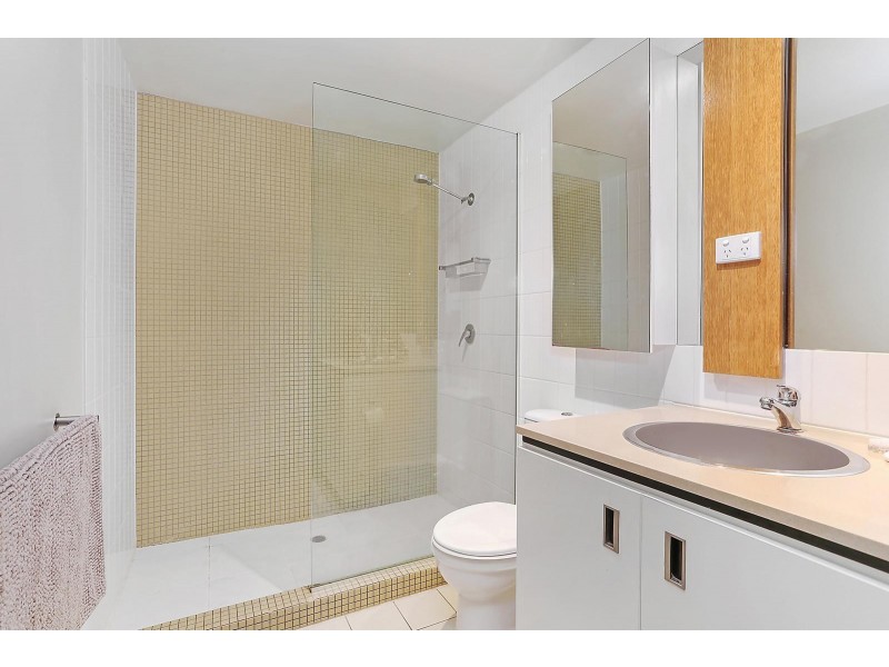 110C/3 Greeves Street, St Kilda VIC 3182