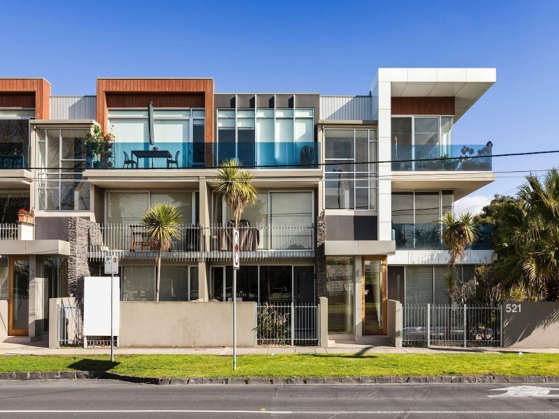 8/521 St Kilda Street, Elwood VIC 3184