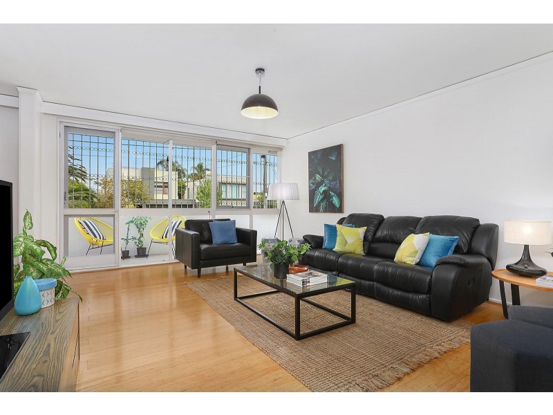 2/19 Norwood Road, Caulfield North VIC 3161