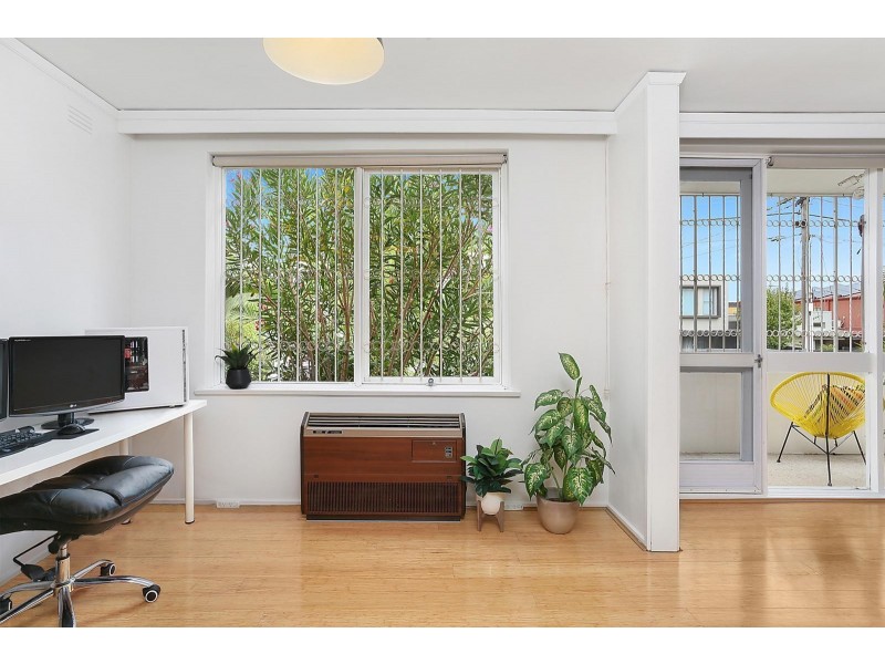 2/19 Norwood Road, Caulfield North VIC 3161