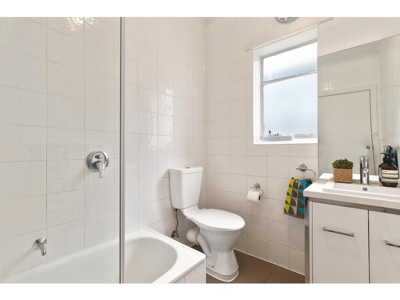 2/176 Inkerman Street, St Kilda East VIC 3183