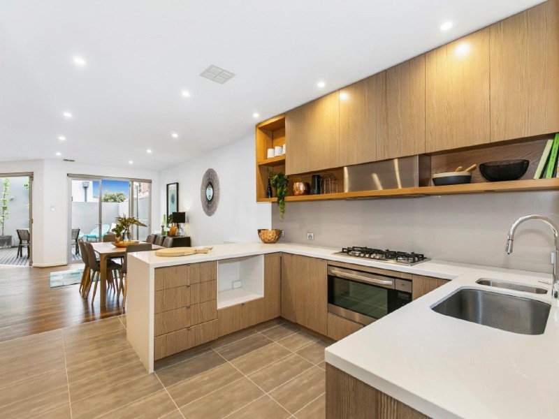 14 Hazeldean Avenue, Brighton East VIC 3187