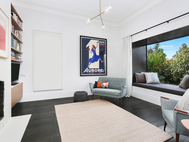 18 McHenry Street, St Kilda East VIC 3183