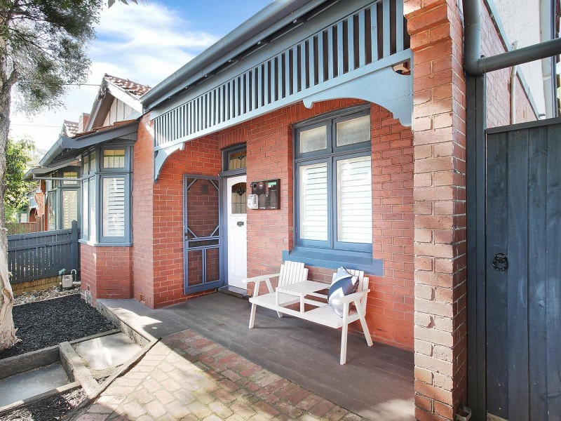 33 Johnson Street, St Kilda East VIC 3183