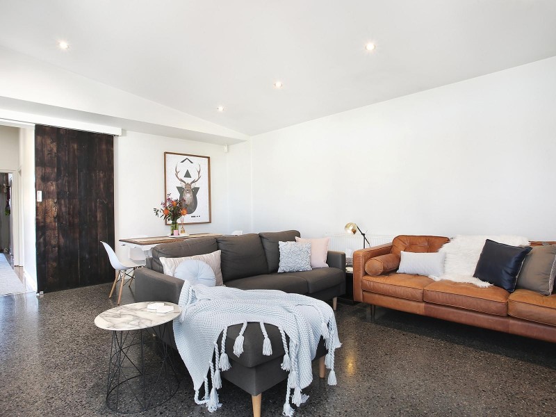 33 Johnson Street, St Kilda East VIC 3183